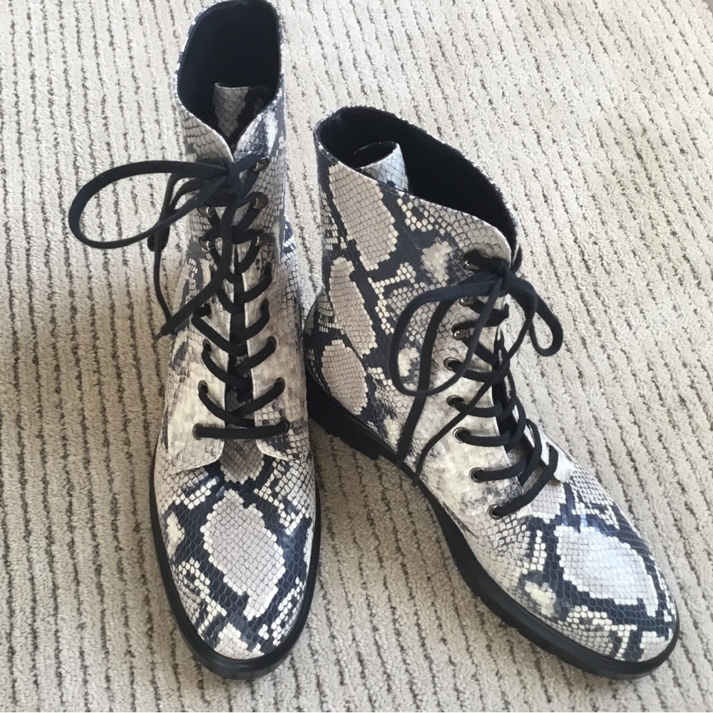 Stewart Weizmann McKenzee Combat Boots